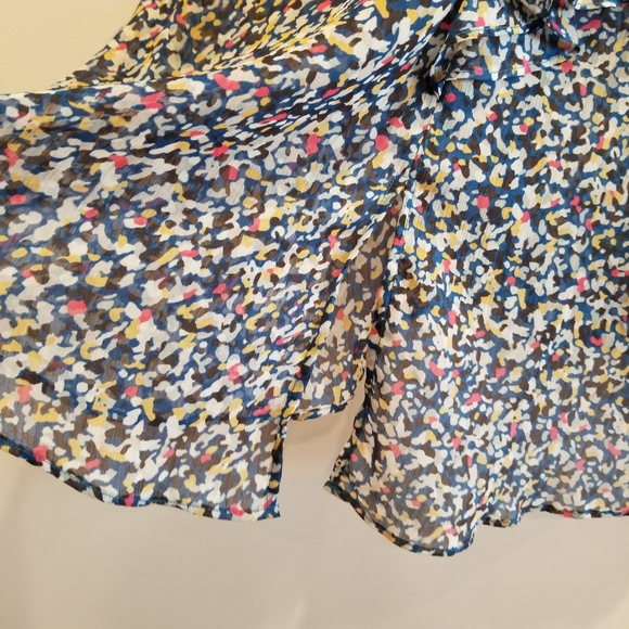 BCBGeneration Abstract Print Sheer Top - Picture 4 of 8